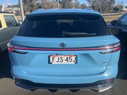 2024 MG HS