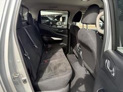 2020 Nissan
Navara SL