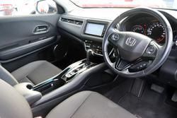 2018 Honda HR-V VTi-S MY18 White