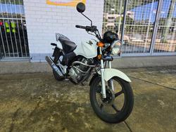 2016 HONDA CB125E White