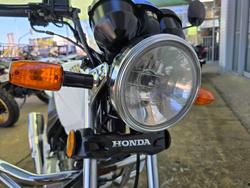 2016 HONDA CB125E White