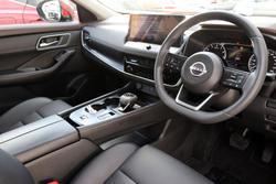 2025 Nissan
X-TRAIL ST-L
