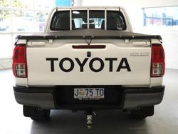 2021 Toyota
                Hilux SR