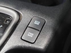 2021 Toyota
                Hilux SR