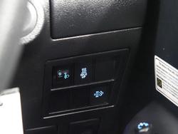2021 Toyota
                Hilux SR