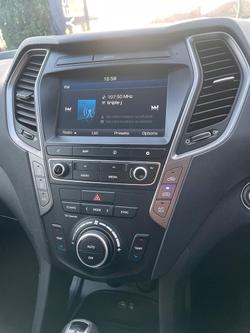 2017 Hyundai
Santa Fe Elite