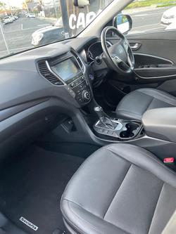 2017 Hyundai
Santa Fe Elite