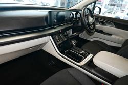 2023 Kia
Carnival S