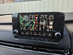 2022 Mitsubishi
Outlander LS