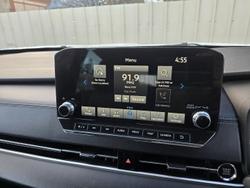 2022 Mitsubishi
Outlander LS