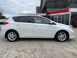 2014 Toyota
Corolla Ascent Sport