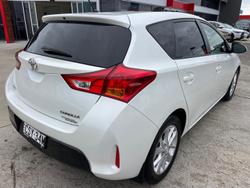 2014 Toyota
Corolla Ascent Sport