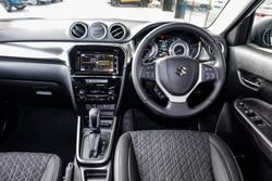 2024 Suzuki
Vitara Turbo