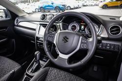 2024 Suzuki
Vitara Turbo