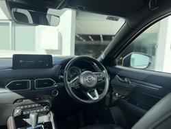 2024 Mazda
CX-5 G35 Akera