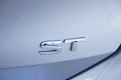 2018 Nissan
                X-TRAIL ST