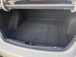 2010 Holden
                Cruze CDX