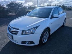 2010 Holden
                Cruze CDX