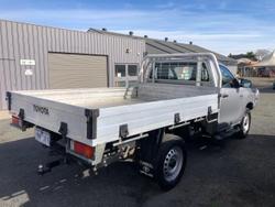 2018 Toyota
Hilux SR