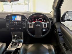 2013 Nissan Navara ST-X 550 D40 Series 5 4X4 Dual Range Silver Lightning