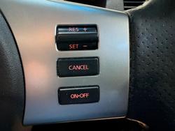 2013 Nissan Navara ST-X 550 D40 Series 5 4X4 Dual Range Silver Lightning