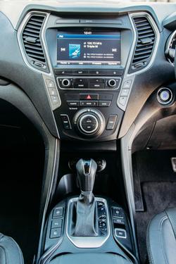 2017 Hyundai Santa Fe Highlander