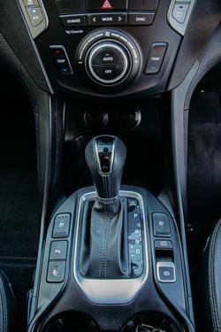 2017 Hyundai Santa Fe Highlander