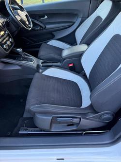 2013 Volkswagen
Scirocco R