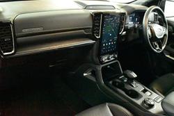 2025 Ford Everest Platinum