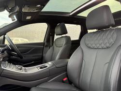 2022 Hyundai
Santa Fe Highlander