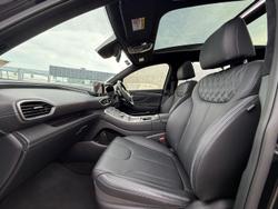 2022 Hyundai
Santa Fe Highlander