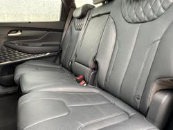 2022 Hyundai
Santa Fe Highlander