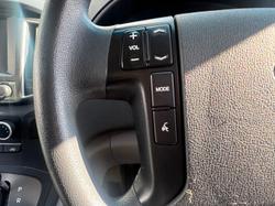 2019 Hyundai
                iLoad (No Badge)