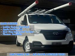 2019 Hyundai
                iLoad (No Badge)
