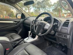 2016 Isuzu
MU-X LS-T