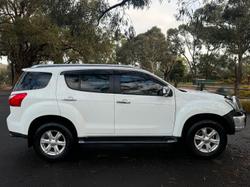2016 Isuzu
MU-X LS-T