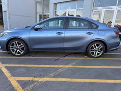 2021 Kia
Cerato Sport