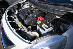 2012 Nissan
Almera ST