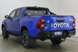 2024 Toyota
Hilux SR5 48V