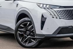 2024 Peugeot 3008 GT Premium Hybrid P64 MY25 Okenite White