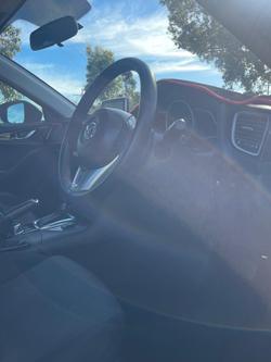 2015 Mazda
3 Maxx