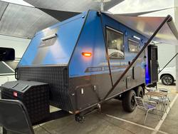Urban Caravans Xterrain 20 Club Lounge