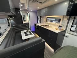 2023 Urban Caravans Xterrain 20 Club Lounge