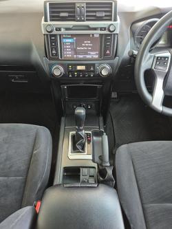 2016 Toyota
Landcruiser Prado GX