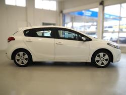 2017 Kia
                Cerato S