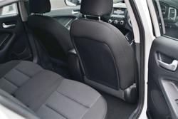2017 KIA
CERATO S