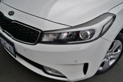 2017 KIA
CERATO S