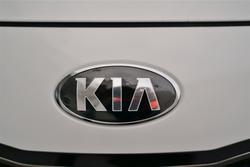 2017 KIA
CERATO S
