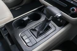 2016 Kia
Carnival S