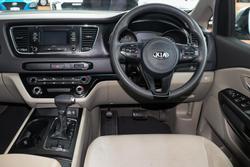 2016 Kia
Carnival S
